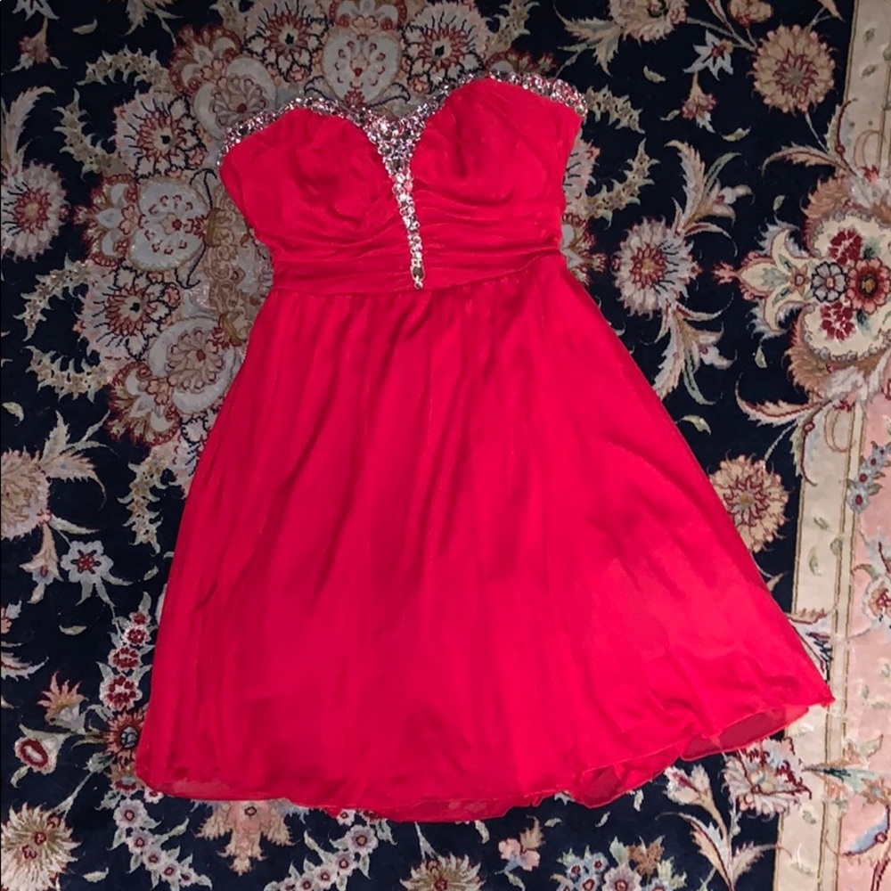 Strapless homecoming/prom dress - Picture 1 of 4